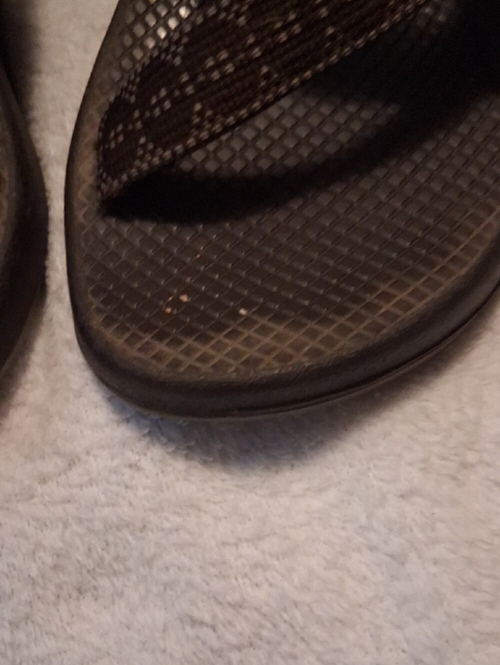 Chaco Brown Patterned Men’s Adjustable Strap Sandals - Picture 3 of 12